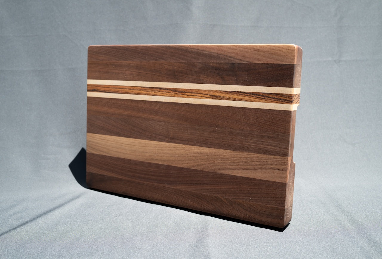 Large Edge Grain Walnut Cutting Board